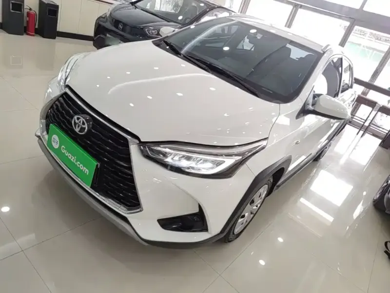 Toyota Yaris L, 2023