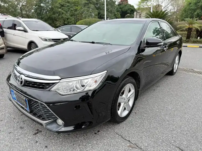Toyota Camry, 2016