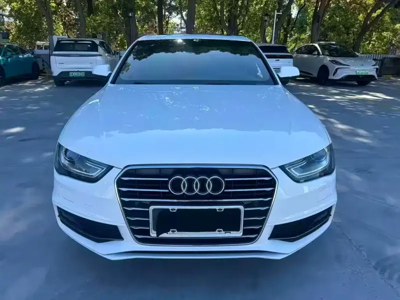 Audi A4L, 2016 — фото 1