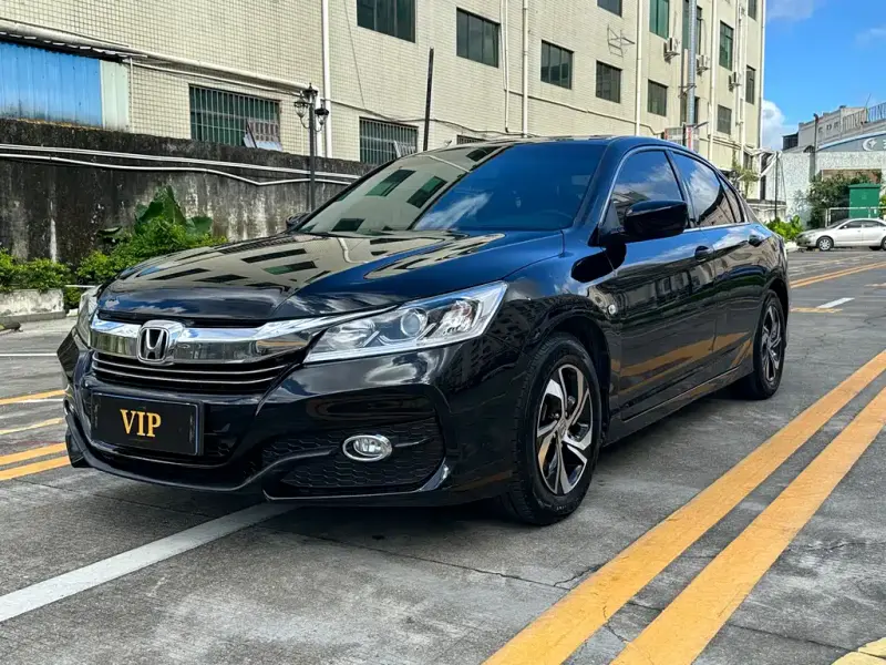 Honda Accord, 2017 — фото 1