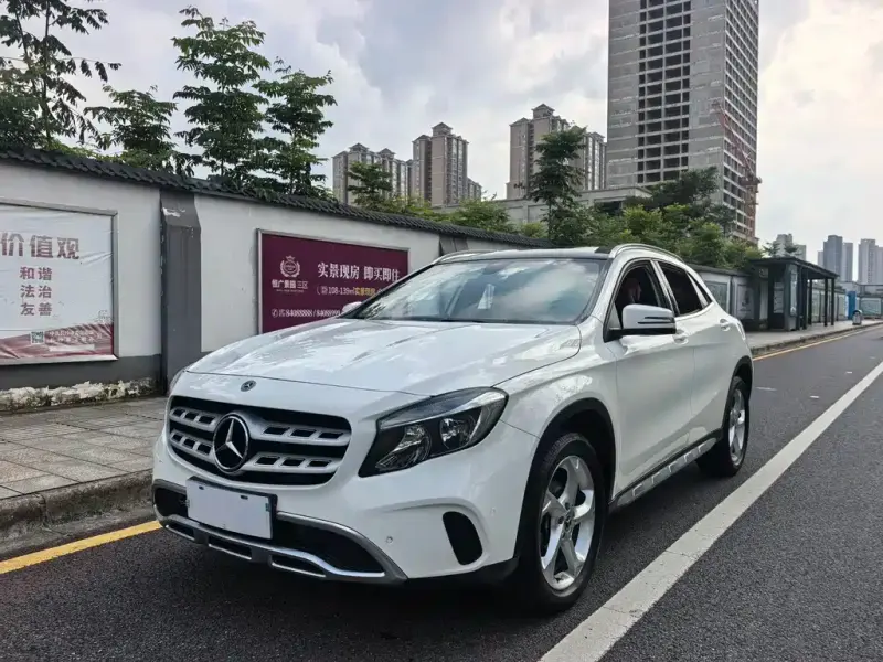 Mercedes-Benz GLA, 2018 — фото 1
