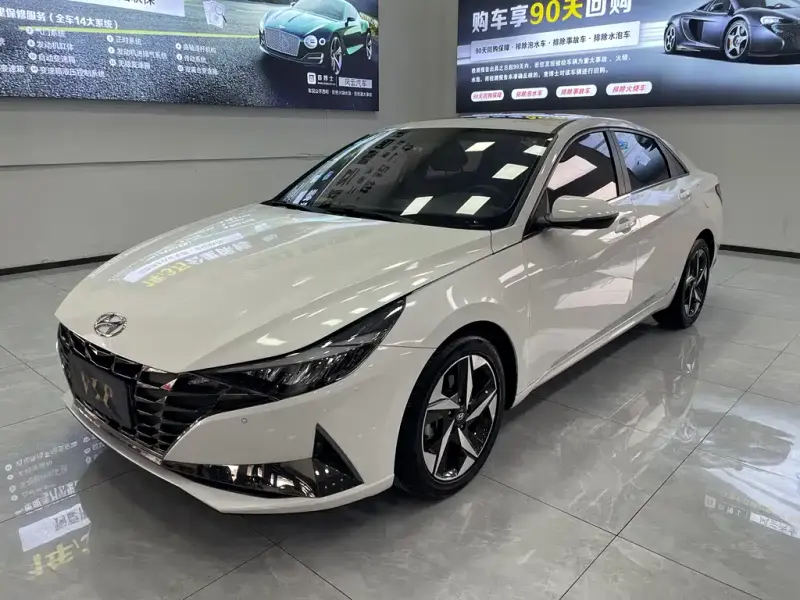 Hyundai Elantra, 2021