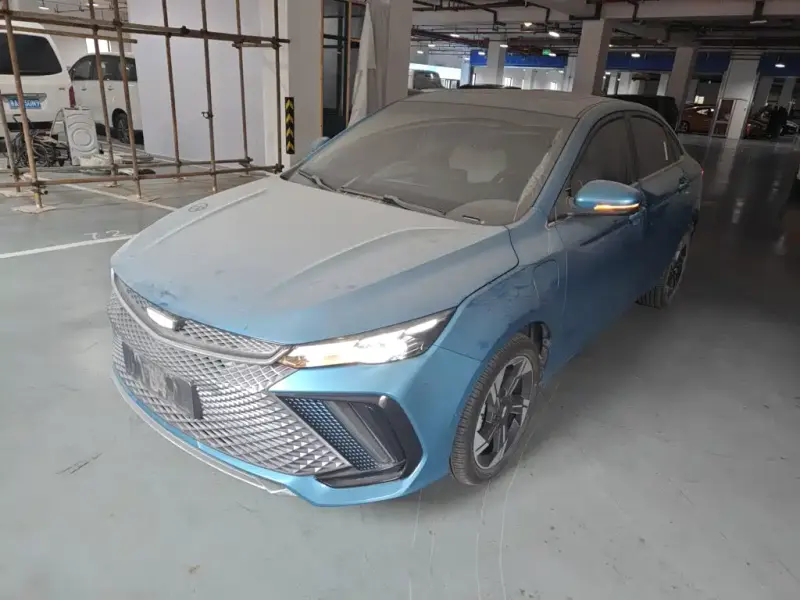 Geely L HiP, 2023
