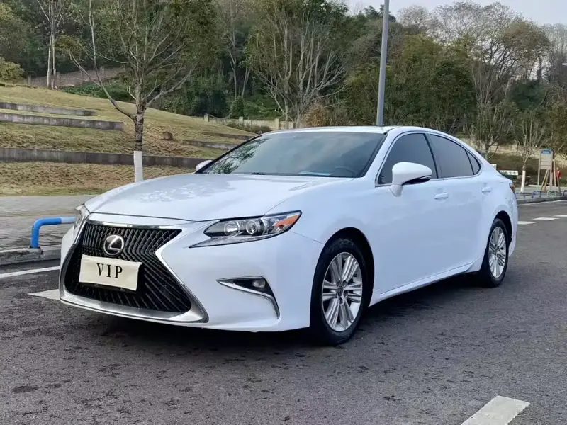 Lexus ES, 2014 — фото 1