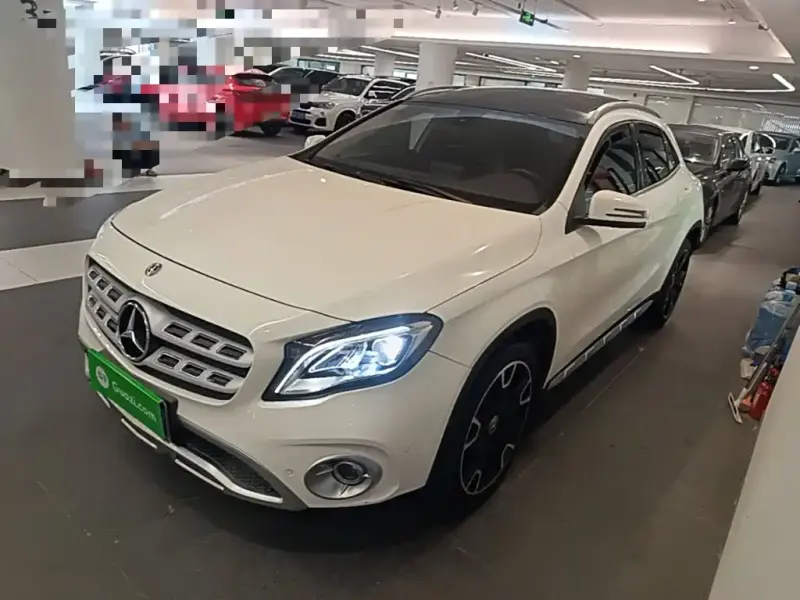 Mercedes-Benz GLA, 2017 — фото 1