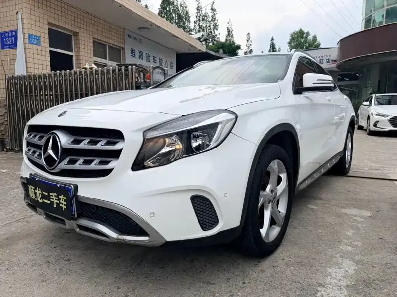 Mercedes-Benz GLA, 2018 — фото 1