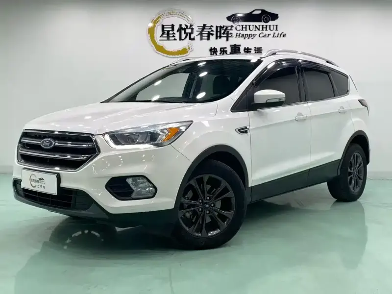 Ford Kuga, 2021