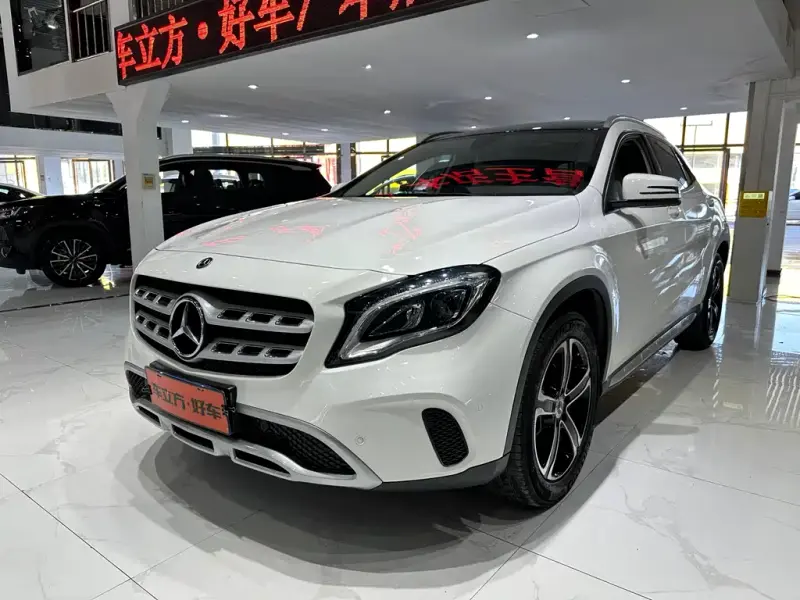 Mercedes-Benz GLA, 2018 — фото 1