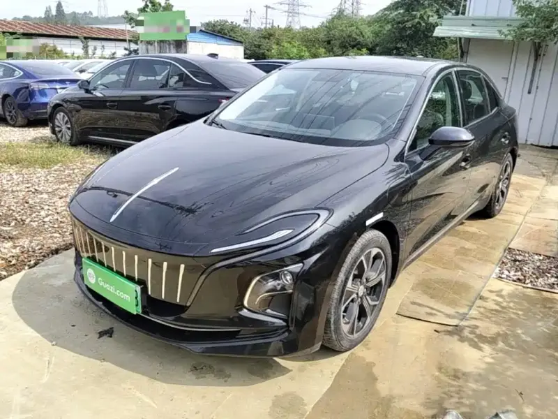 Hongqi E-QM5, 2023