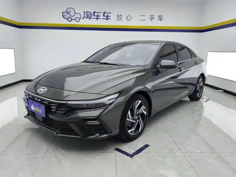 Hyundai Elantra, 2024