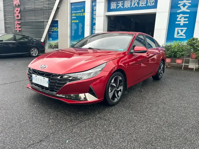Hyundai Elantra, 2023