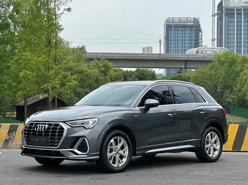 Audi Q3, 2019 — фото 1