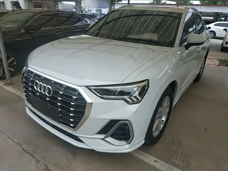 Audi Q3, 2019 — фото 1