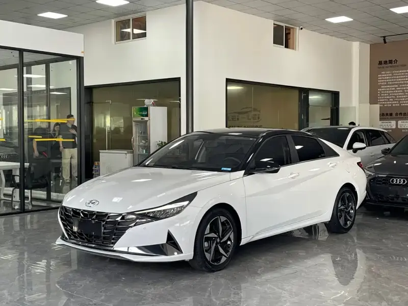 Hyundai Elantra, 2021