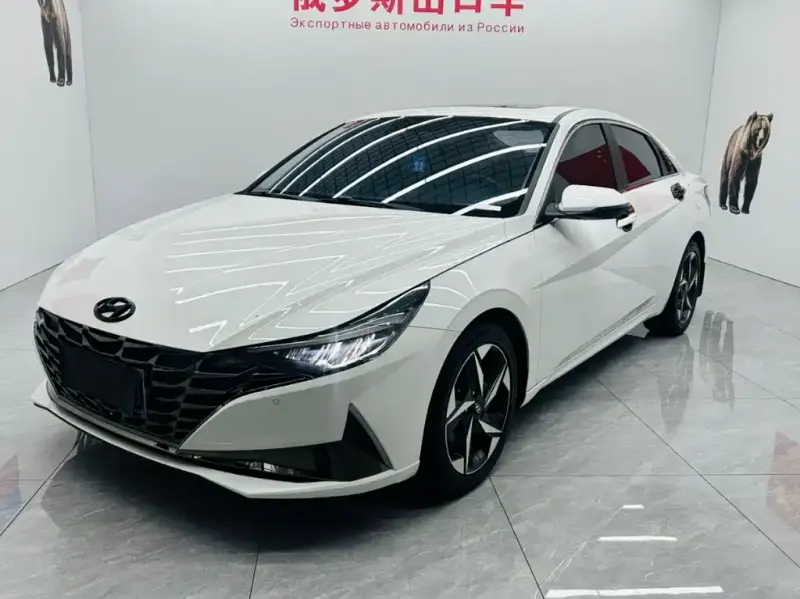 Hyundai Elantra, 2023