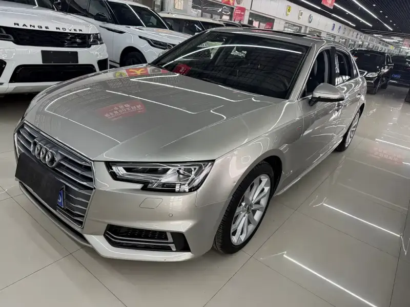 Audi A4L, 2018 — фото 1