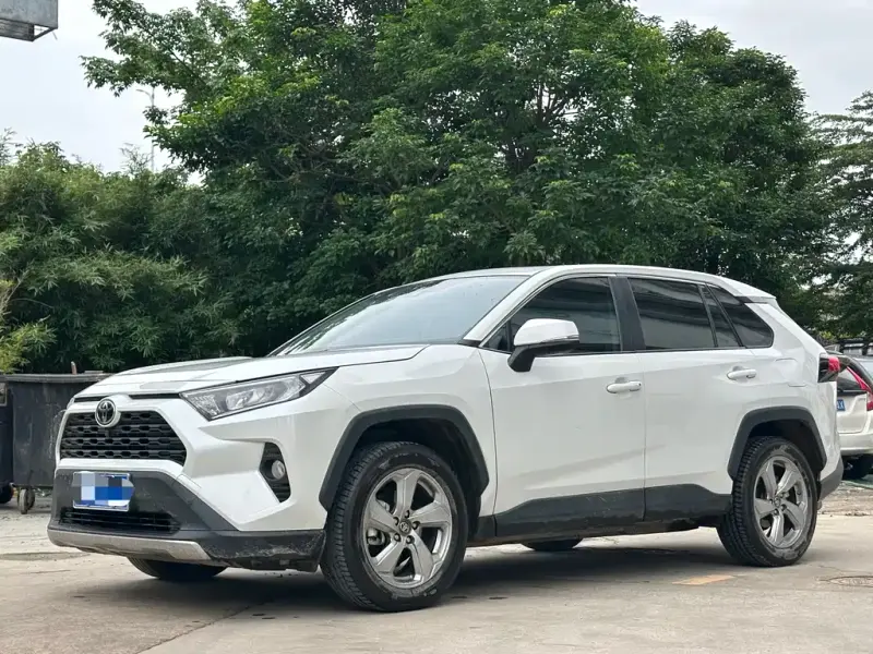 Toyota RAV4, 2022 — фото 1