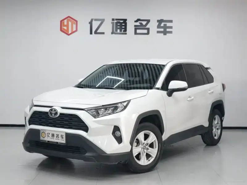 Toyota RAV4, 2022 — фото 1