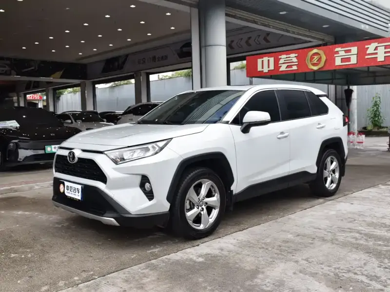 Toyota RAV4, 2022 — фото 1