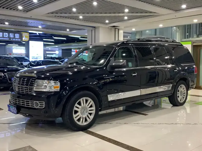 Lincoln Navigator, 2013
