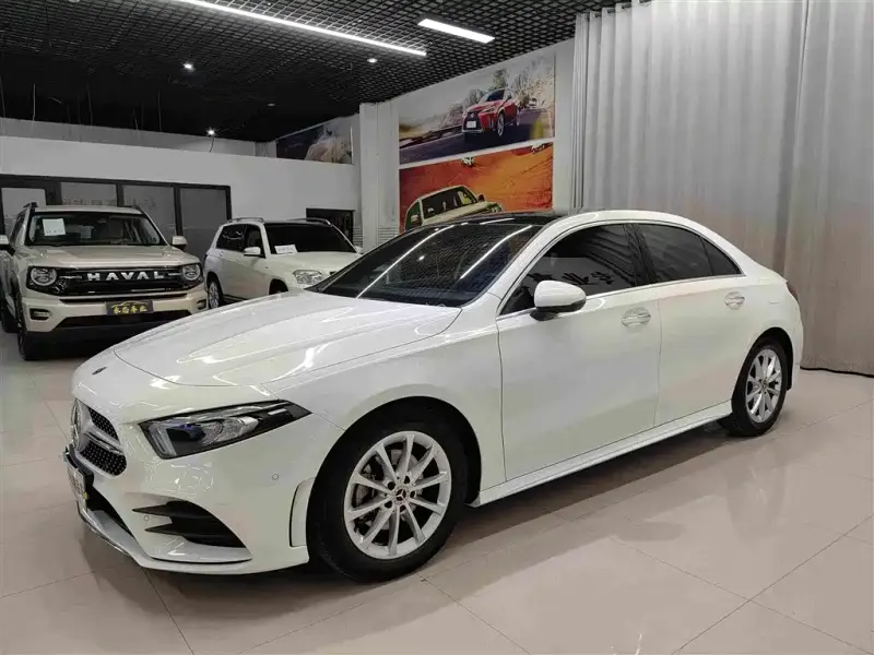 Mercedes-Benz A-Class, 2021 — фото 1