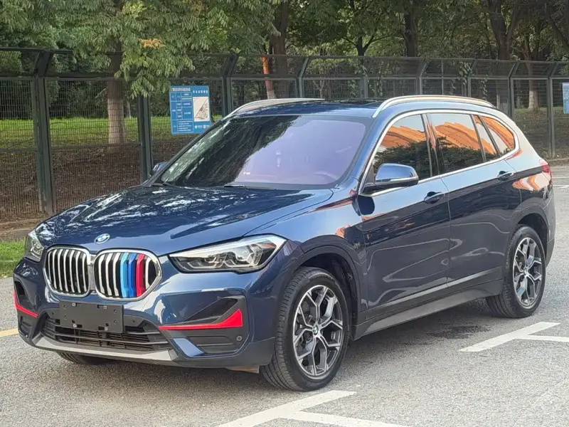 BMW X1, 2022 — фото 1