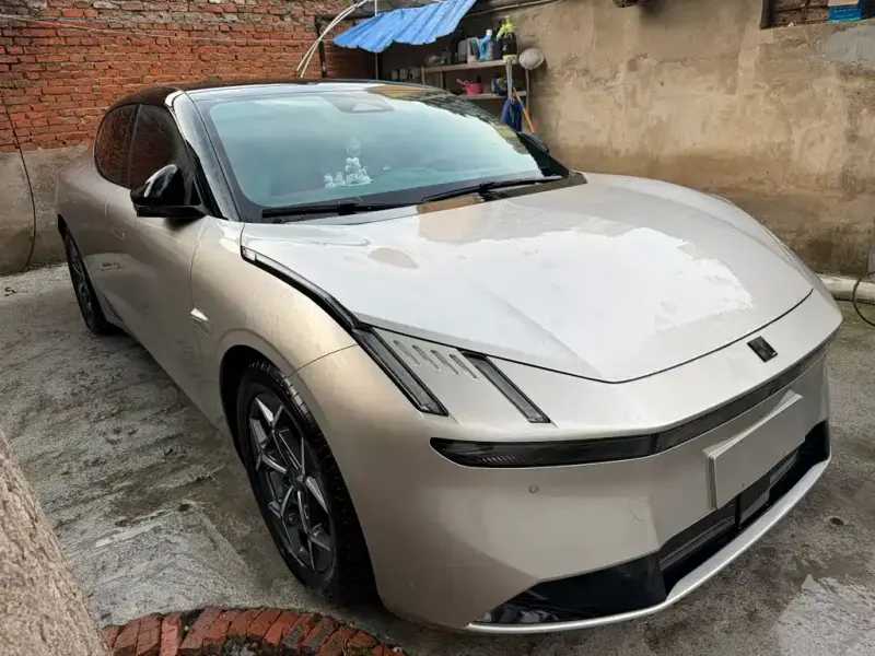 Lynk & Co Z10, 2025