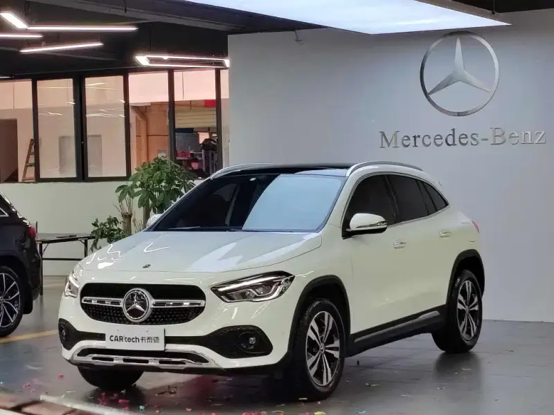 Mercedes-Benz GLA, 2021 — фото 1