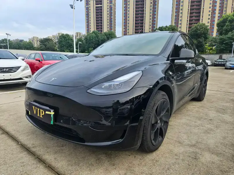 Tesla Model Y, 2023