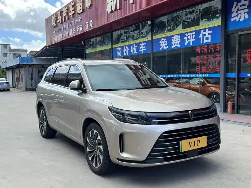 AITO M7, 2023