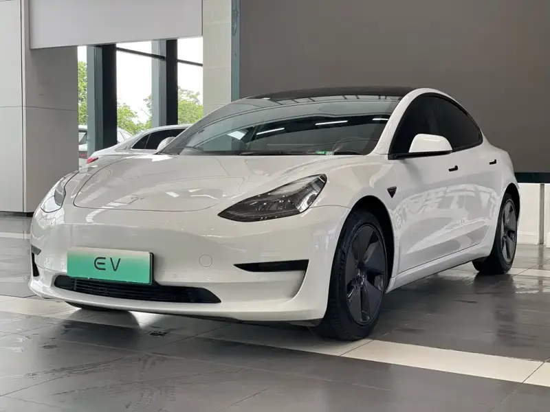 Tesla Model 3, 2022