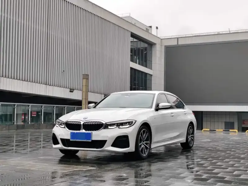 BMW 3 Series, 2022