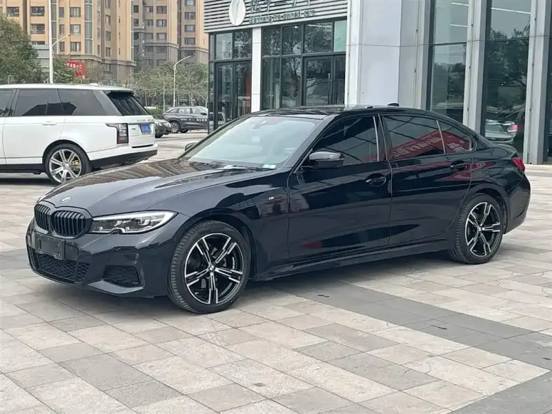 BMW 3 Series, 2022