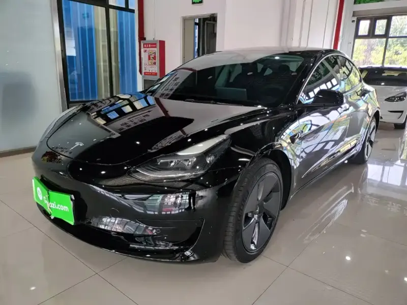 Tesla Model 3, 2022