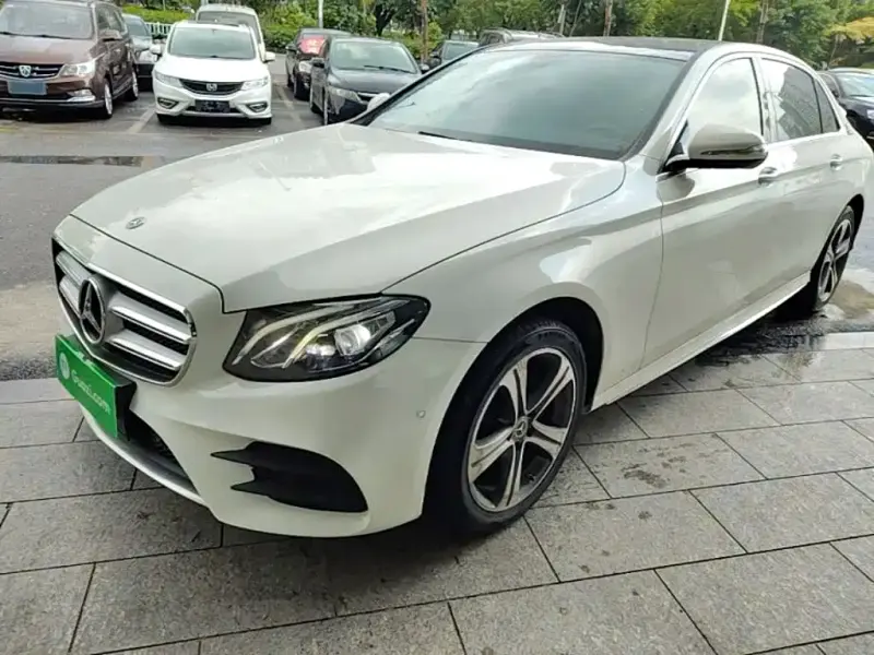 Mercedes-Benz E-Class, 2020 — фото 1