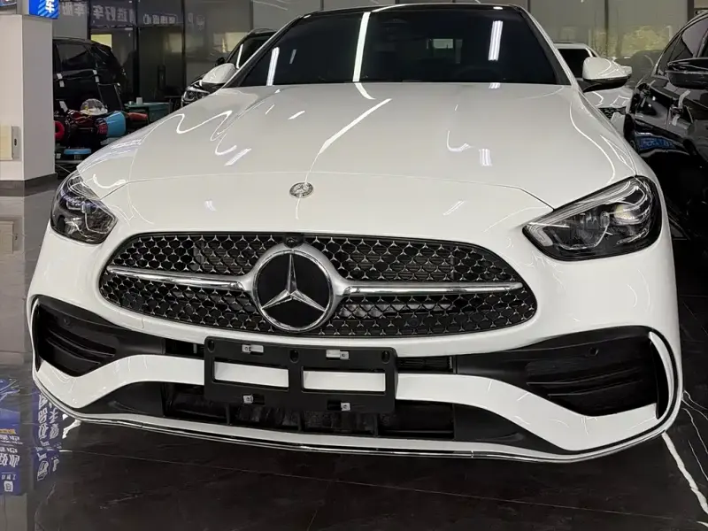 Mercedes-Benz C-Class, 2024