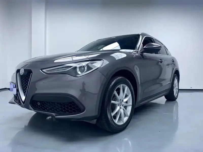 Alfa Romeo Stelvio, 2022