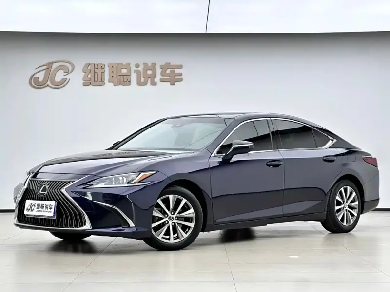 Lexus ES, 2021 — фото 1