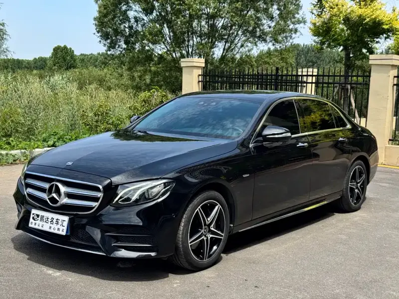 Mercedes-Benz E-Class, 2020 — фото 1