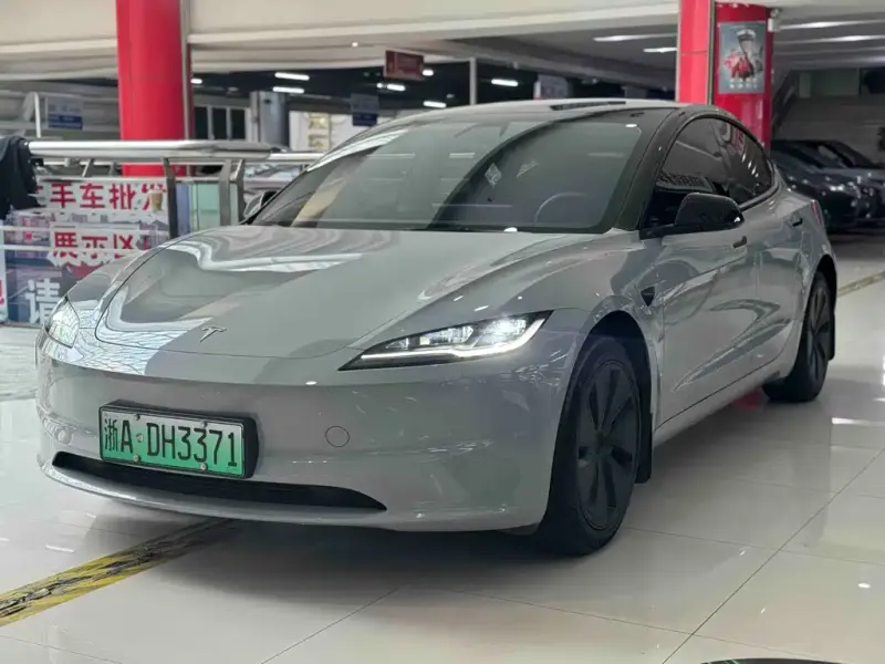 Tesla Model 3, 2024