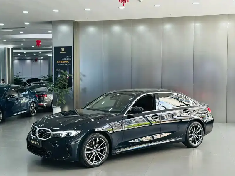 BMW 3 Series, 2024
