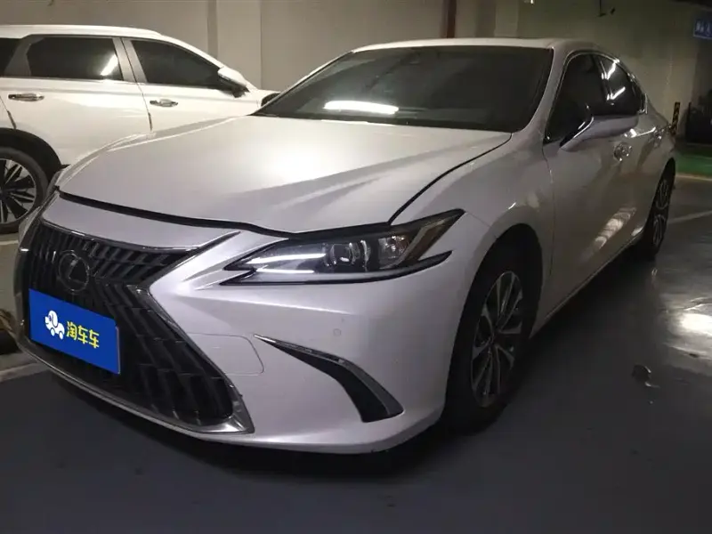 Lexus ES, 2024 — фото 1