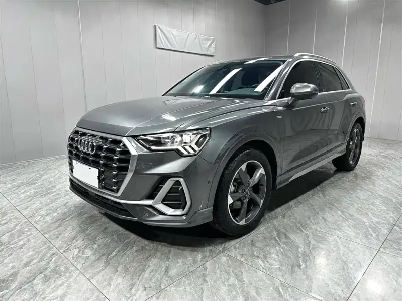 Audi Q3, 2022