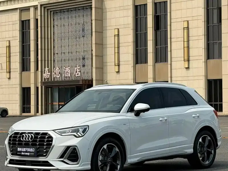 Audi Q3, 2023