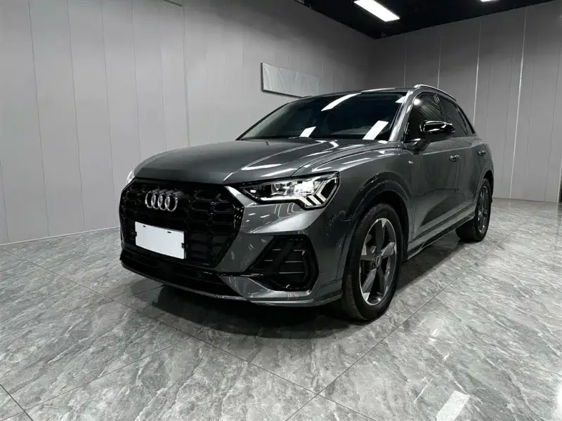 Audi Q3, 2022