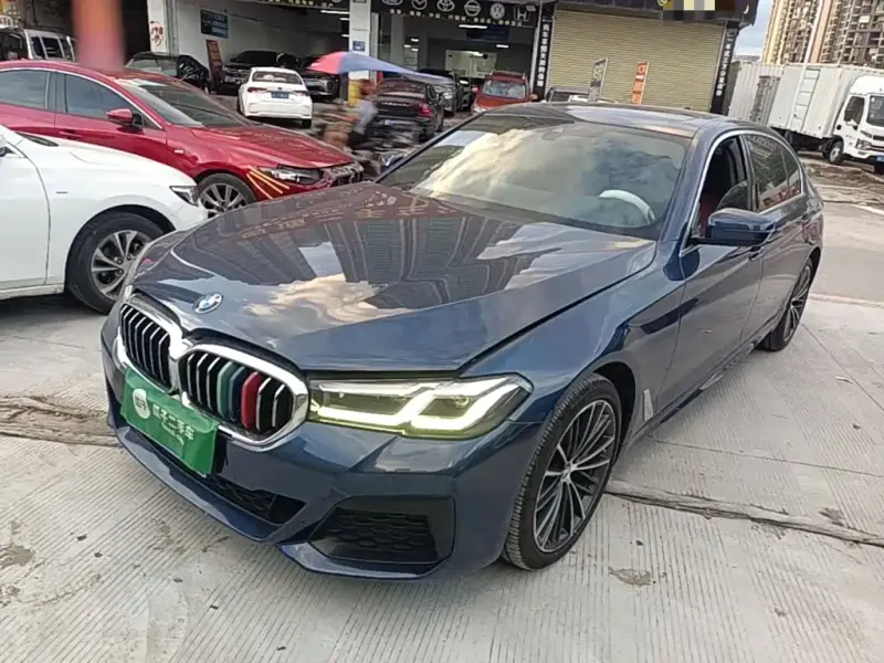 BMW 5 Series, 2022