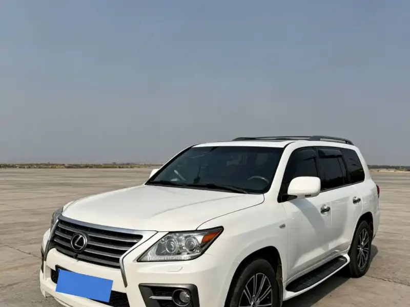 Lexus LX, 2008