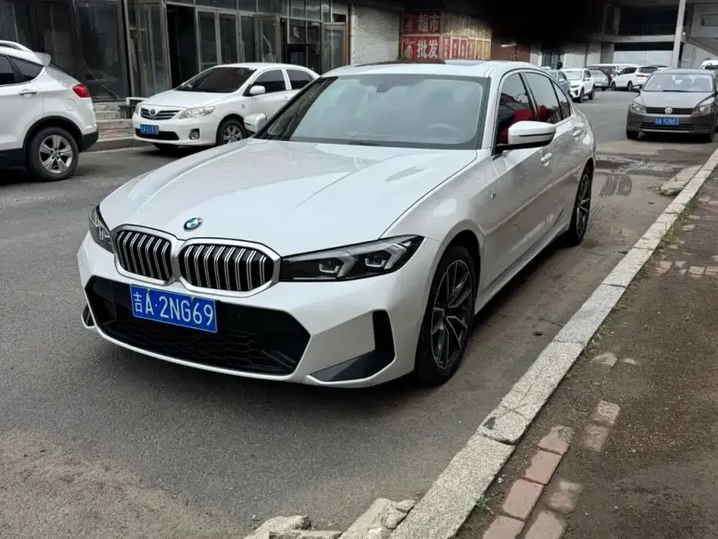 BMW 3 Series, 2023