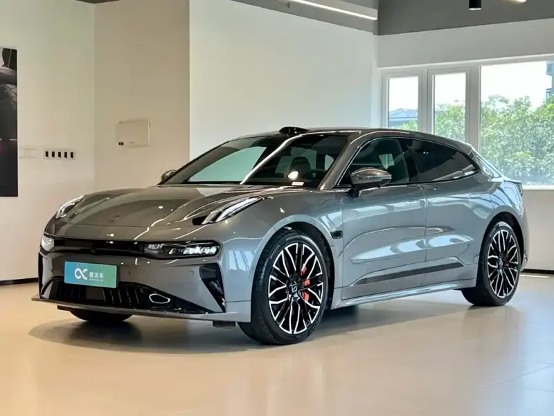 Zeekr 001, 2025