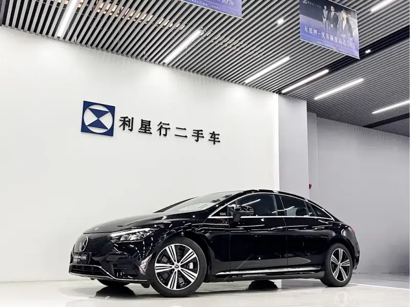 Mercedes-Benz EQE, 2025